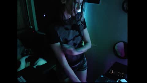 ghost mantis online show from 11/08/25, 09:09