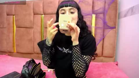 SOFIA online show from 11/05/25, 04:01