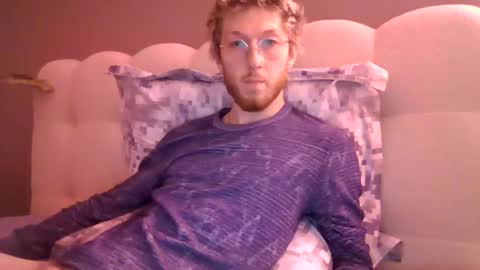 Snapshot of mxmbeaufort chatting on 11/17/25, 05:41 mxmbeaufort online show from 11/17/25, 05:41