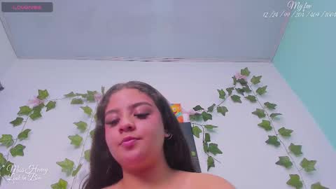 Sara IG   online show from 11/07/25, 09:09