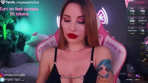 Snapshot of my__sweet__alice chatting on 09/10/25, 12:05 mysweetalice online show from 09/10/25, 12:05