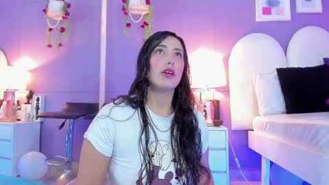 my_aleja_ online show from 10/06/25, 12:24