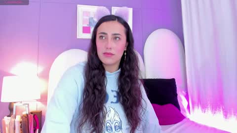 my_aleja_ online show from 10/22/25, 03:23