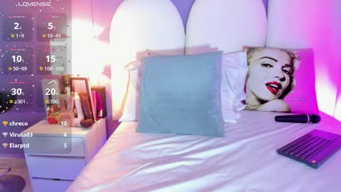 my_aleja_ online show from 11/06/25, 03:13