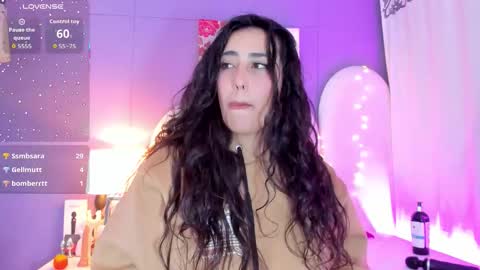 my_aleja_ online show from 01/05/26, 05:27