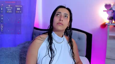 my_aleja_ online show from 04/20/26, 11:06