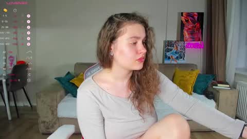 Snapshot of my_emmy chatting on 03/01/25, 02:34 Emmy online show from 03/01/25, 02:34