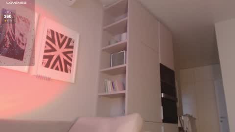 Hannah  welcome  online show from 12/15/24, 07:02