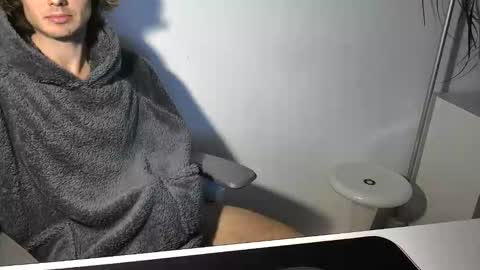 Snapshot of my_lovely_body chatting on 10/13/25, 04:29 my_lovely_body online show from 10/13/25, 04:29