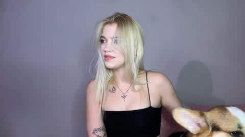 Lola online show from 10/18/25, 05:57