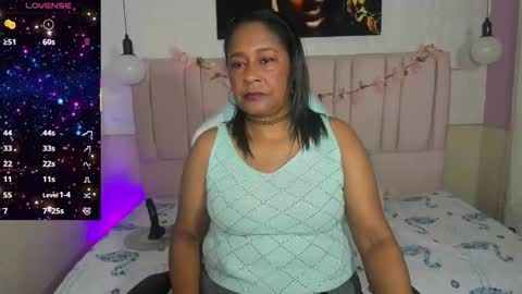 Snapshot of mya_blaze chatting on 09/30/25, 12:21 mya_blaze online show from 09/30/25, 12:21