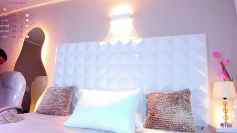 Mariana Evans online show from 01/25/25, 11:34