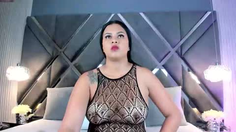 Mariana Evans online show from 10/18/25, 11:33