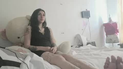 Snapshot of myagosling13 chatting on 07/06/26, 06:10 miagosling NTMU Dont forget follow me online show from 07/06/26, 06:10