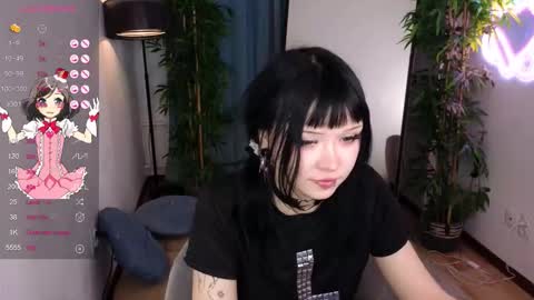 Mia online show from 03/08/26, 02:10