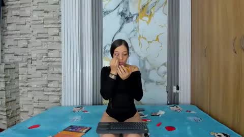 mybonnieandclyde303av online show from 02/08/26, 12:36