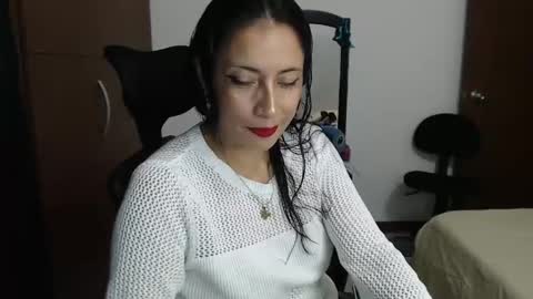 mary and charlie online show from 01/06/25, 11:52