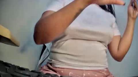 Snapshot of myhoney_hot chatting on 01/07/26, 03:25 myhoney_hot online show from 01/07/26, 03:25