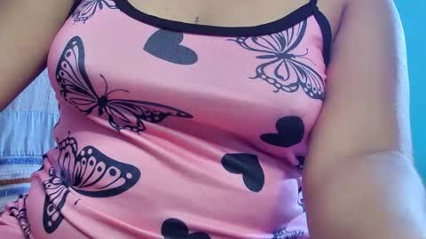 Snapshot of myhoney_hot chatting on 07/08/26, 12:37 myhoney_hot online show from 07/08/26, 12:37