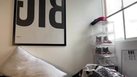 Myke esthetic online show from 09/11/25, 04:40