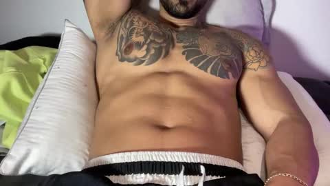 Myke esthetic online show from 10/11/25, 08:13