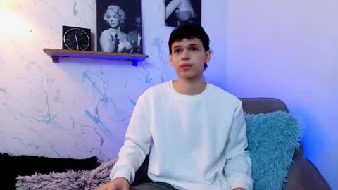 Mykel   online show from 10/21/25, 03:02