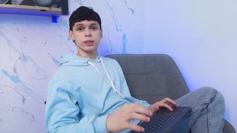 Mykel   online show from 01/12/26, 03:50