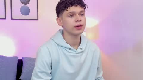 Mykel   online show from 04/15/26, 01:18