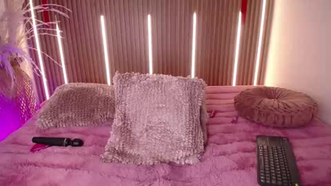 Myla  online show from 03/27/26, 08:26