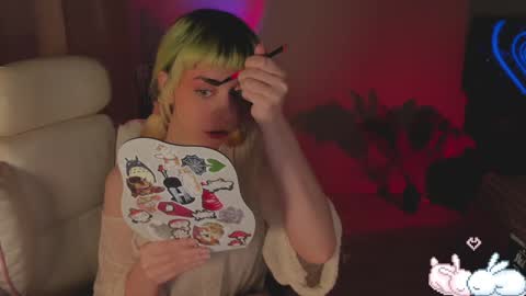 MylaFlores online show from 12/22/24, 08:05