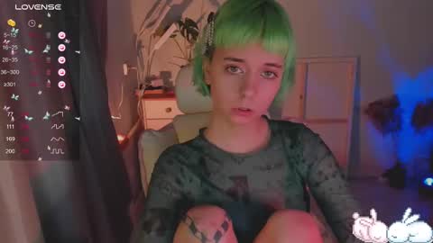 MylaFlores online show from 02/21/25, 09:11