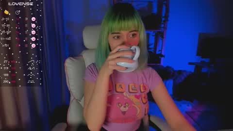 Snapshot of mylaweb chatting on 01/16/26, 03:21 MylaFlores online show from 01/16/26, 03:21