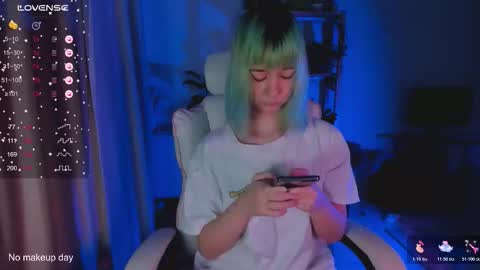 Snapshot of mylaweb chatting on 01/18/26, 02:59 MylaFlores online show from 01/18/26, 02:59