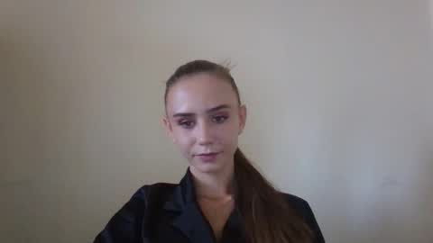 mylittle_flame online show from 10/12/25, 10:36