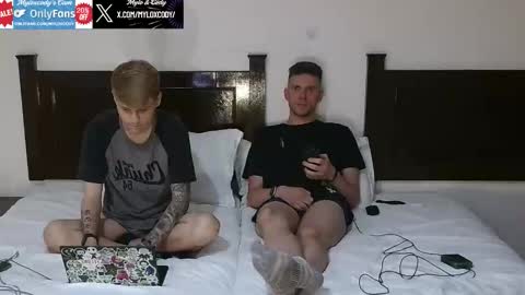 Snapshot of myloxcody chatting on 11/20/25, 10:37 Mylo Cody online show from 11/20/25, 10:37