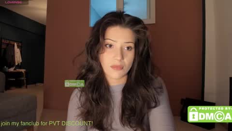 Snapshot of mymelisa chatting on 12/27/24, 10:12 hey its Mel online show from 12/27/24, 10:12