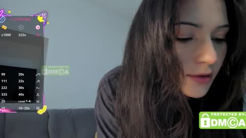 Snapshot of mymelisa chatting on 09/20/25, 12:50 hey its Mel online show from 09/20/25, 12:50