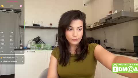 Snapshot of mymelisa chatting on 07/16/26, 04:46 hey its Mel online show from 07/16/26, 04:46