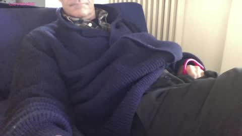 Bi sexy guy lovense hush is on private is open or password show tip if you like. online show from 03/02/25, 02:54