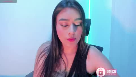 Bella online show from 10/24/25, 05:37