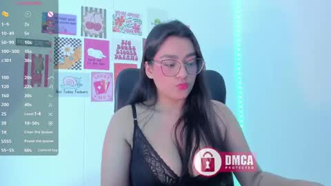 Snapshot of mypretty_isabella chatting on 06/04/26, 02:06 Bella online show from 06/04/26, 02:06