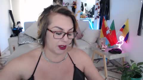 Myrna Sessions online show from 01/30/25, 07:04