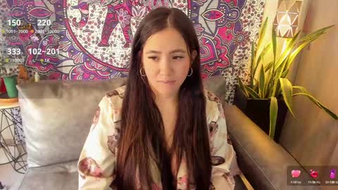 Snapshot of mysaris3 chatting on 01/18/25, 03:49 S A R A online show from 01/18/25, 03:49