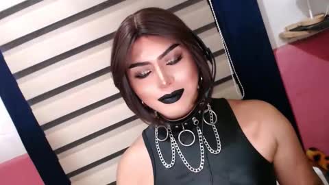 Snapshot of mysterious_diva chatting on 04/25/26, 03:42 SUPPORT GODDESS TRISHA AND DONT FORGET TO FOLLOW ME online show from 04/25/26, 03:42