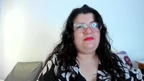Snapshot of mystery_psique chatting on 04/26/26, 01:42 mystery_psique online show from 04/26/26, 01:42
