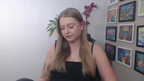 Erica online show from 12/10/24, 01:33