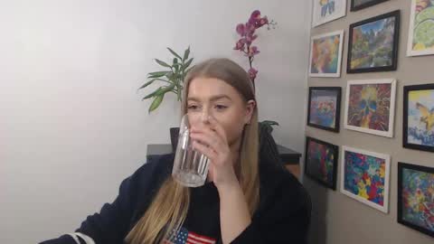 Erica online show from 02/22/25, 11:57