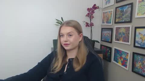 Erica online show from 03/25/26, 10:54