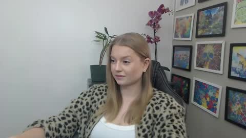 Erica online show from 04/02/26, 10:46