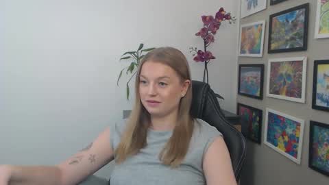 Erica online show from 04/22/26, 10:28